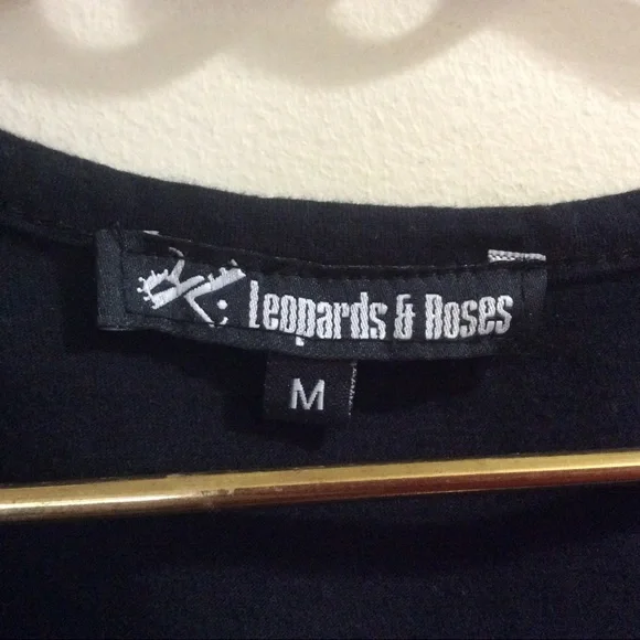 Beautiful Leopards & Roses tank - Picture 9 of 9